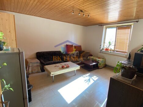 Byt  1+1  38,3 m² + 5 m²